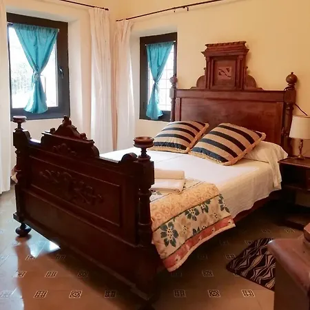 Rural Mas Blanc 3* San Martín de Centellas